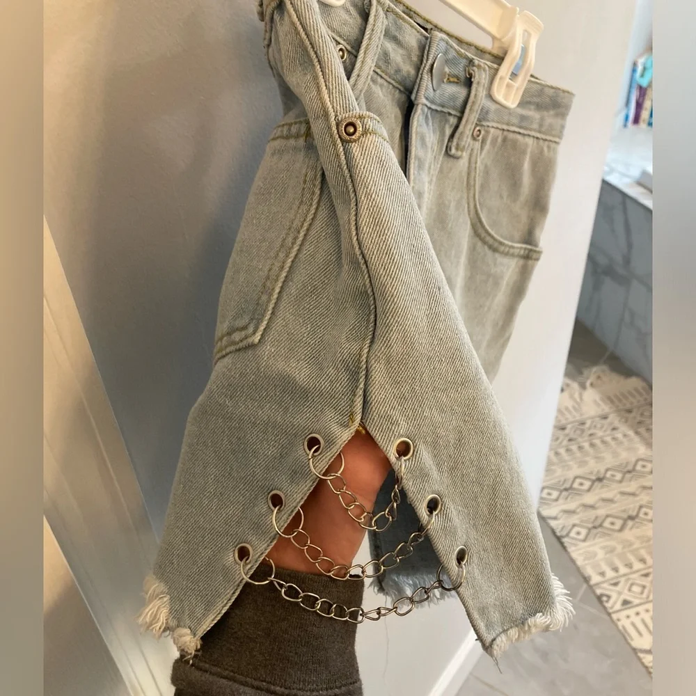 PrettyLittleThing Chain Detail Denim Mini Skirt with raw hem US Size 2